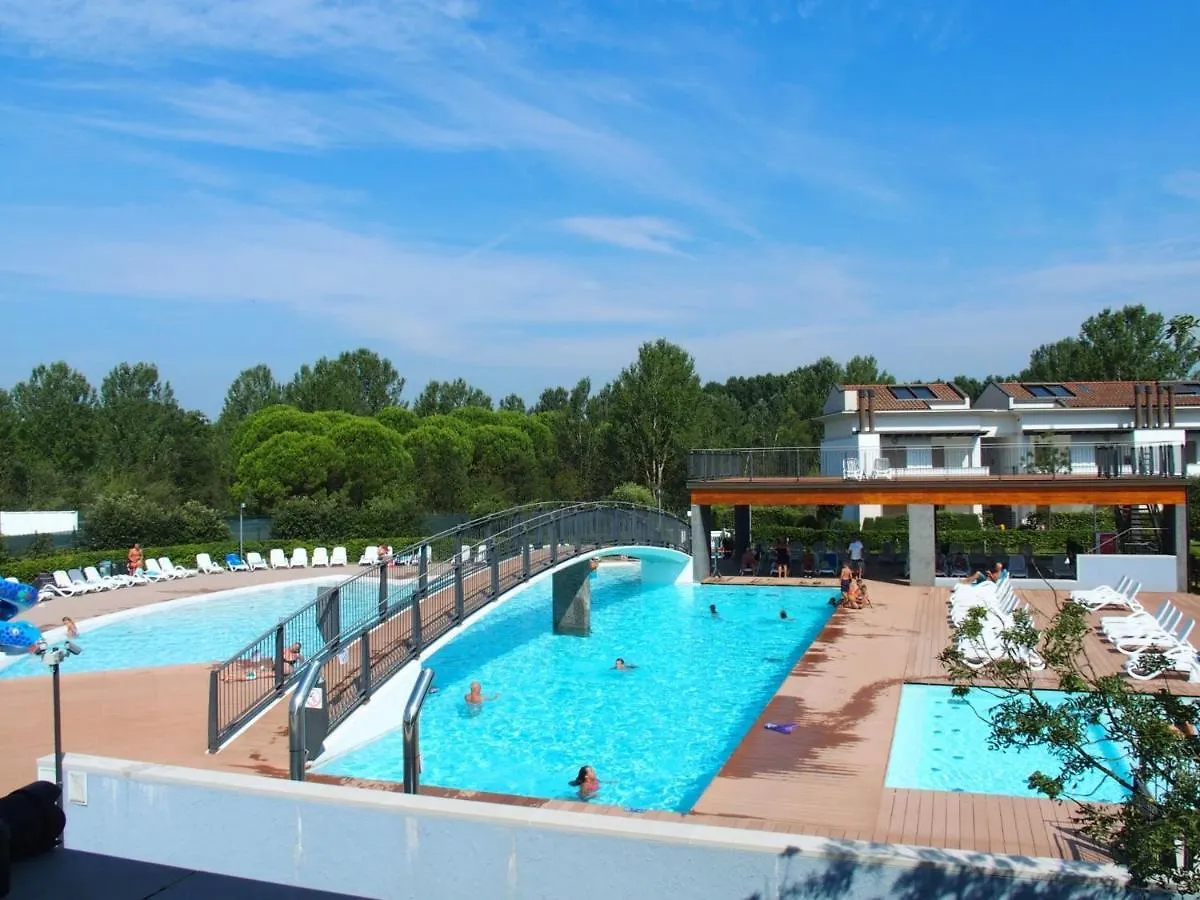 A Beautiful Apartment In A Quiet Area With Pool Bibione 0*,  Itálie